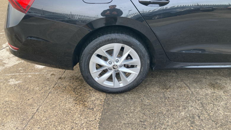 Skoda Octavia 1.4 TSI iV SE Technology DSG 5dr Estate